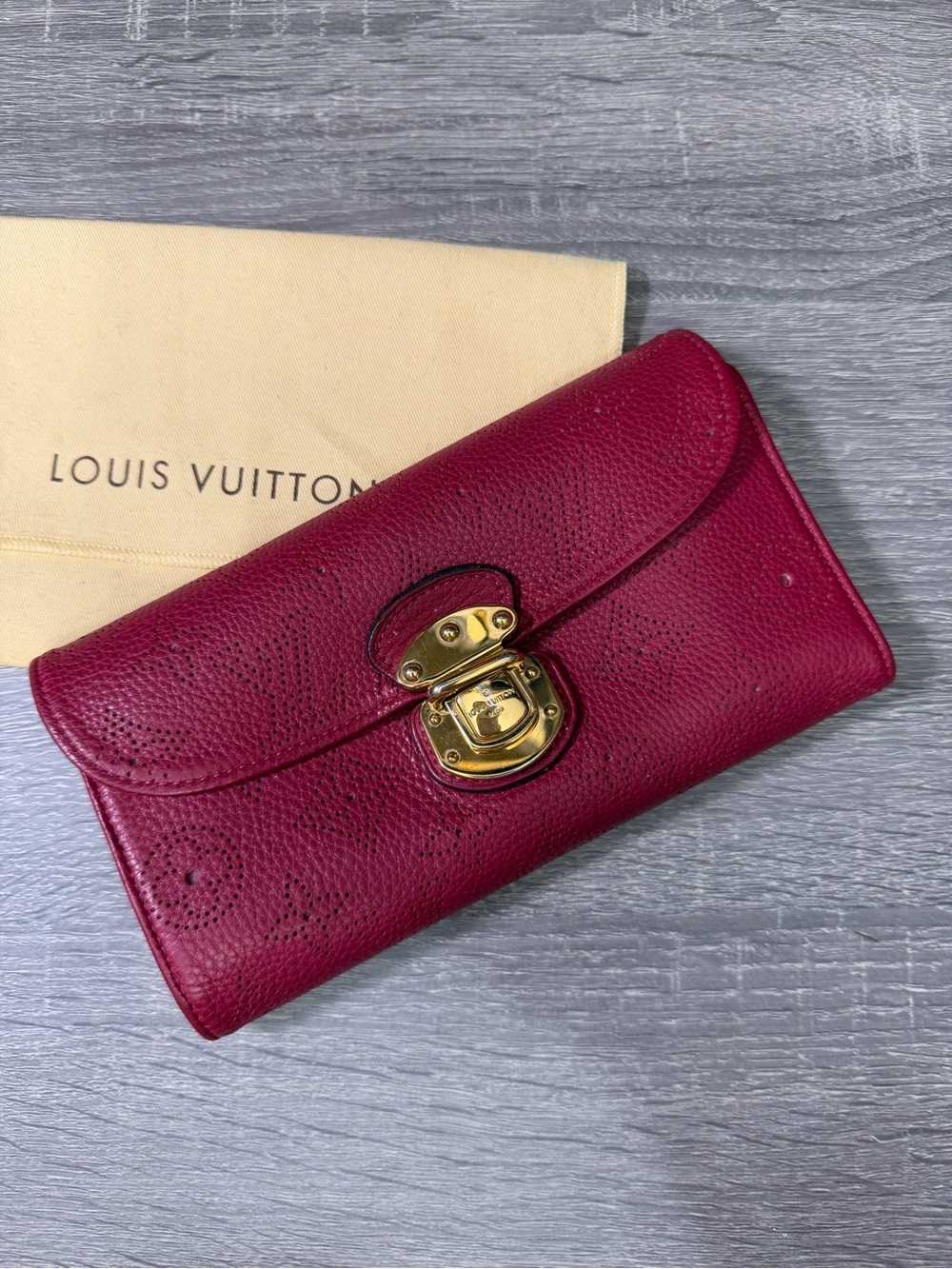 Louis Vuitton Mahina Amelia Leather Wallet